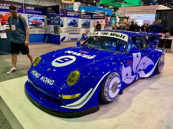 Cover image for Super9ine