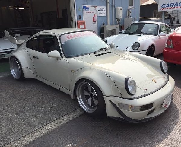 Cover image for Garage J