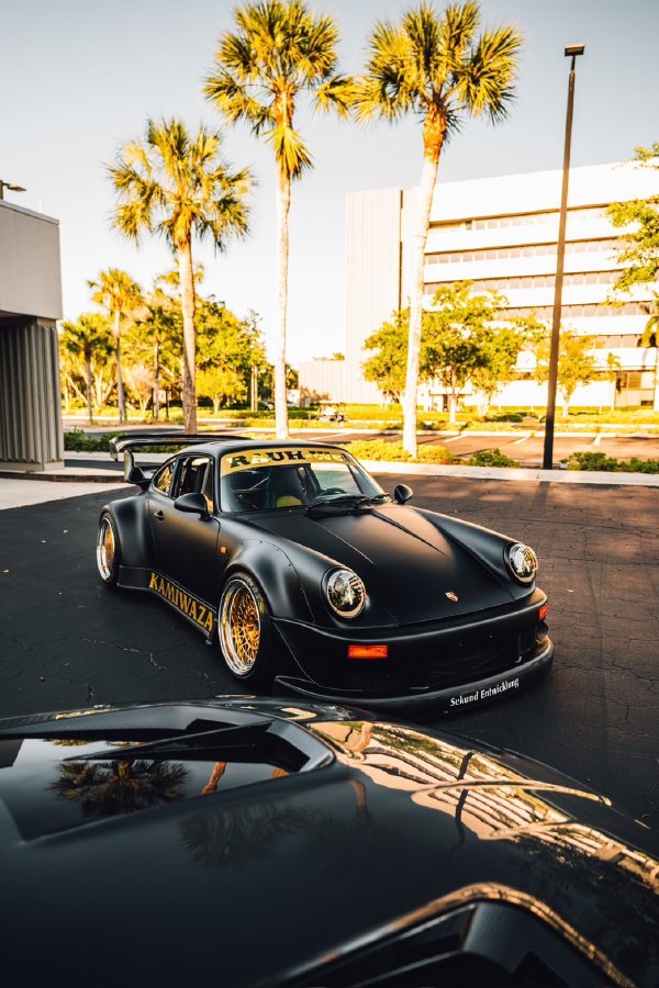 Cover image for Kamiwaza