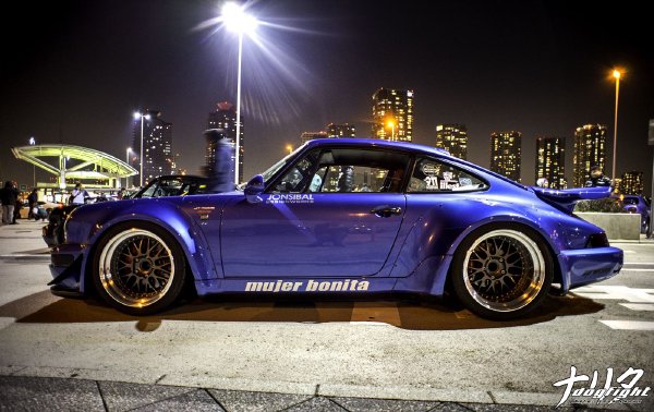 Cover image for Mujer Bonita