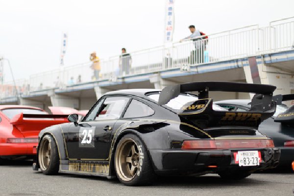 Cover image for West Holly Wood