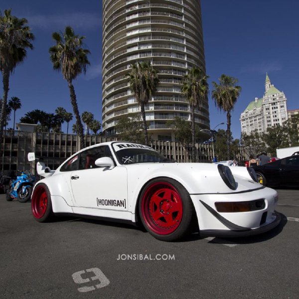 Cover image for Hoonigan