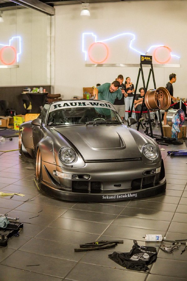 Cover image for Mandalorian