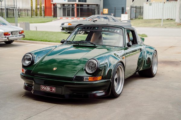 Cover image for Chloe