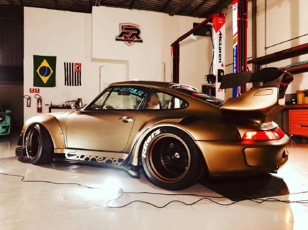 Cover image for Carrera