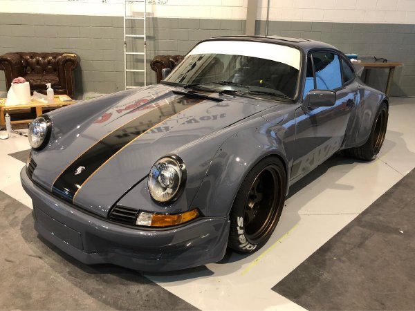 Cover image for Naomi